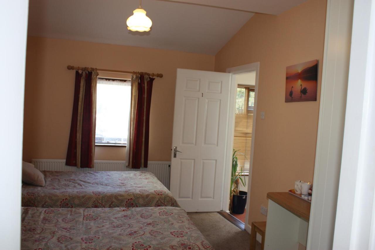 St. George Guest House 威克斯福德 外观 照片